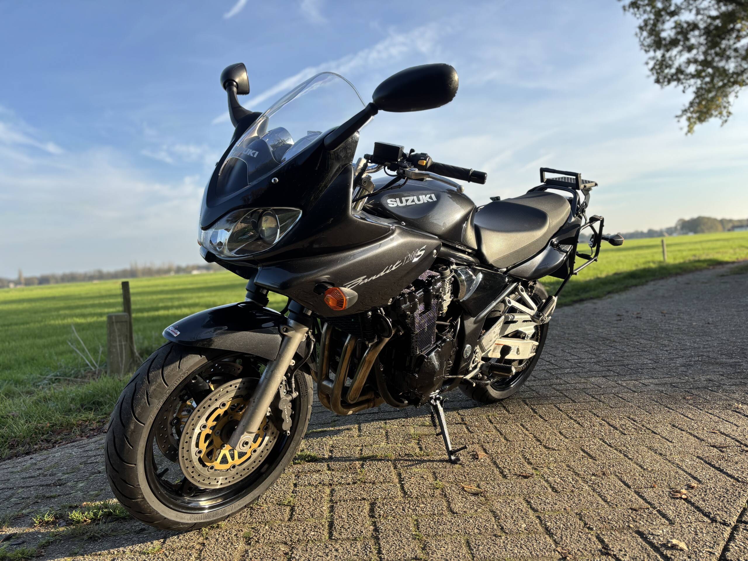 Suzuki GSF 1200S
